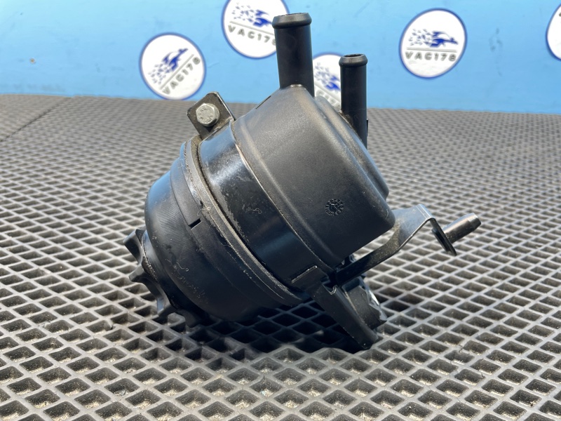 Бачок гидроусилителя, 1000 рублей, Санкт-Петербург