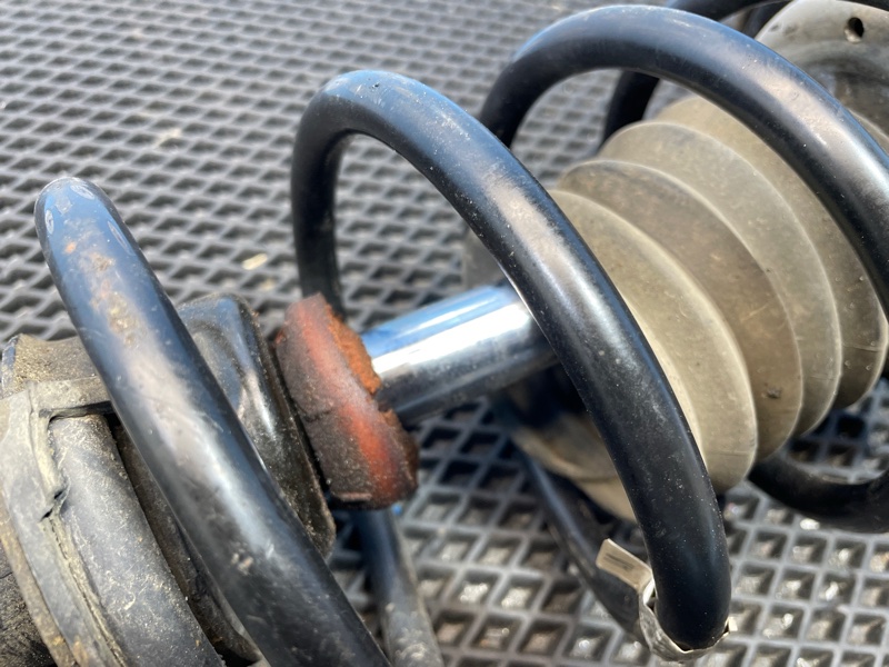 Амортизатор, 10000 рублей, Санкт-Петербург