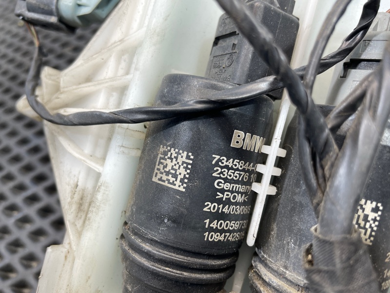 Бачок омывателя лобового стекла, 2000 рублей, Санкт-Петербург