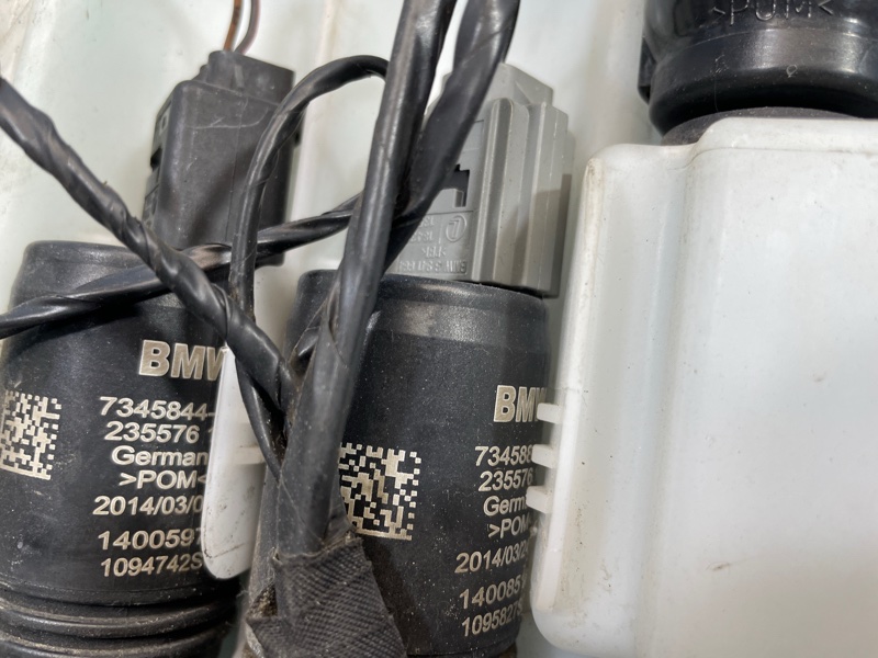 Бачок омывателя лобового стекла, 2000 рублей, Санкт-Петербург