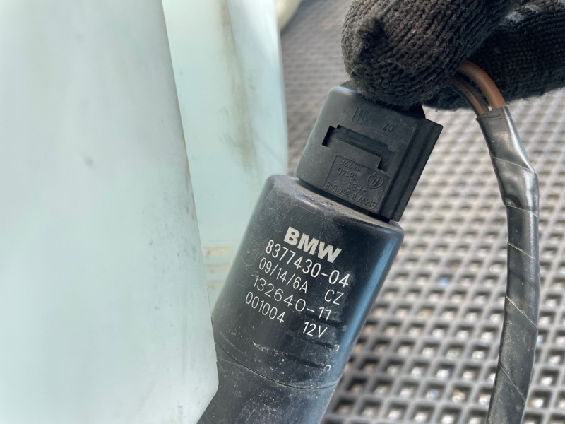 Бачок омывателя лобового стекла, 2000 рублей, Санкт-Петербург