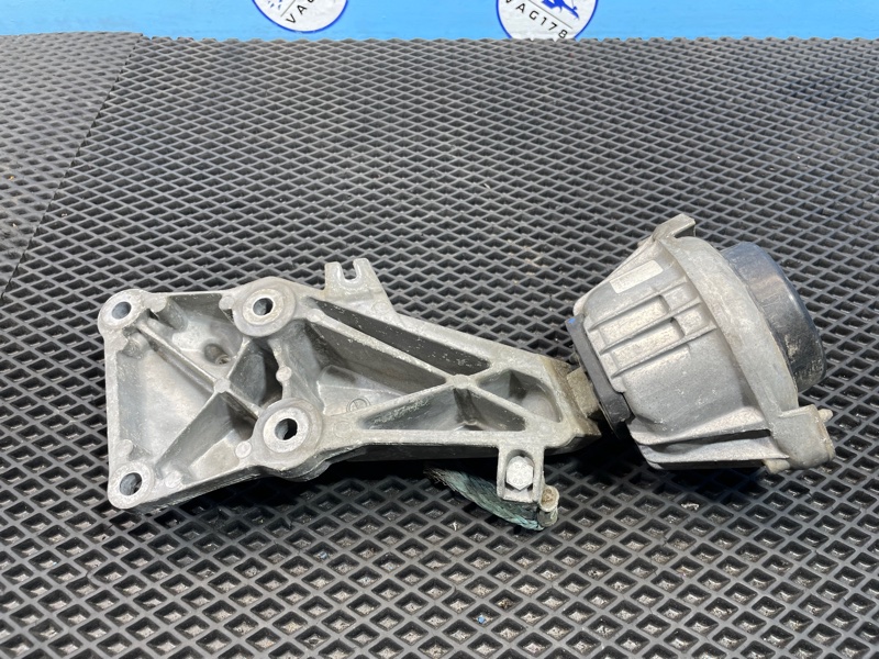 Опора двигателя, 1500 рублей, Санкт-Петербург