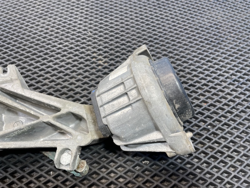 Опора двигателя, 1500 рублей, Санкт-Петербург