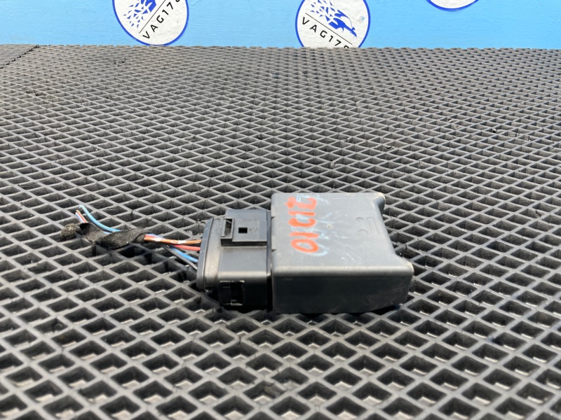 Реле топливного насоса, 1000 рублей, Санкт-Петербург