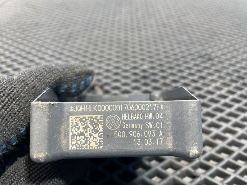 Реле топливного насоса, 1000 рублей, Санкт-Петербург