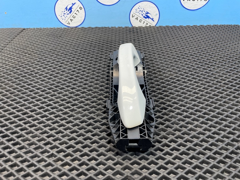 Кронштейн ручки, 1000 рублей, Санкт-Петербург