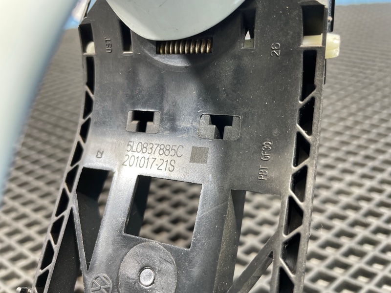 Кронштейн ручки, 1000 рублей, Санкт-Петербург