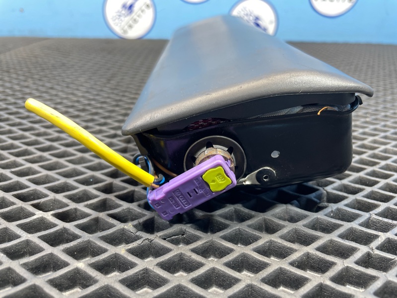 Подушка безопасности коленная, 2500 рублей, Санкт-Петербург