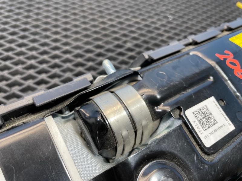 Подушка безопасности коленная, 2500 рублей, Санкт-Петербург