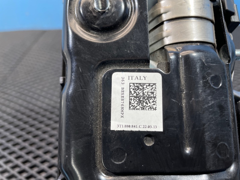 Подушка безопасности коленная, 2500 рублей, Санкт-Петербург