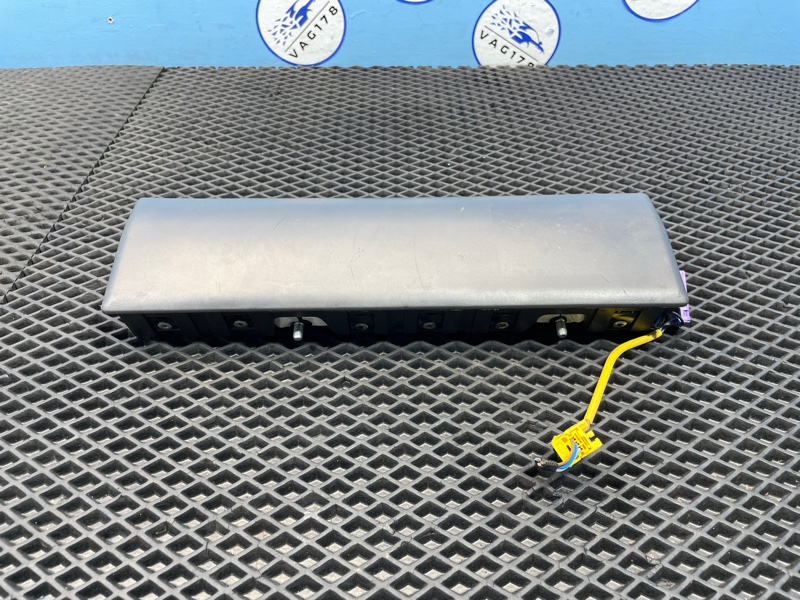 Подушка безопасности коленная, 2500 рублей, Санкт-Петербург