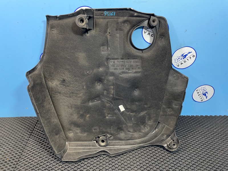 Декоративная накладка двигателя, 1000 рублей, Санкт-Петербург