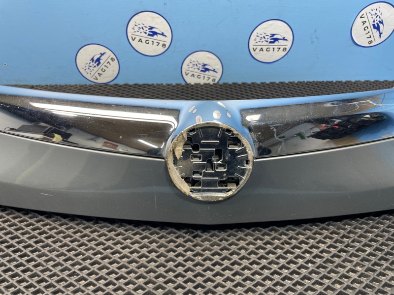 Накладка двери багажника, 1000 рублей, Санкт-Петербург