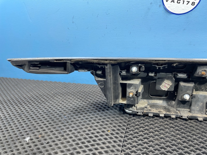 Накладка двери багажника, 1000 рублей, Санкт-Петербург