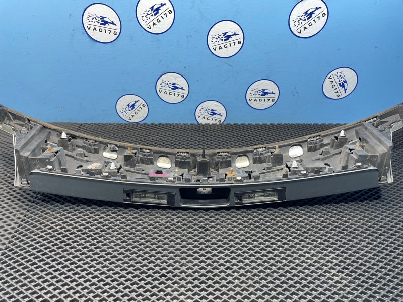 Накладка двери багажника, 1000 рублей, Санкт-Петербург