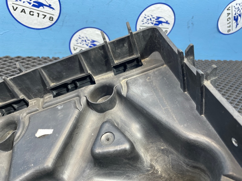 Крепление АКБ, 1000 рублей, Санкт-Петербург