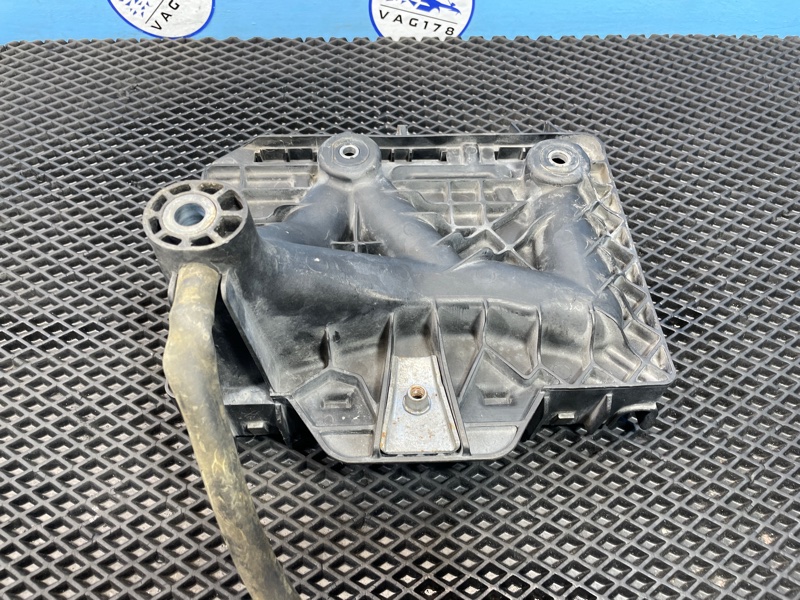 Крепление АКБ, 1000 рублей, Санкт-Петербург