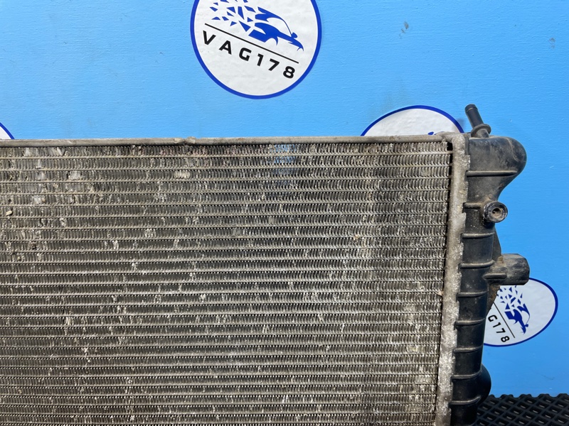 Радиатор основной, 1000 рублей, Санкт-Петербург