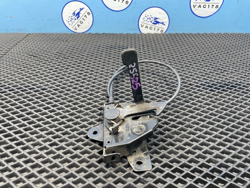 Замок капота, 800 рублей, Санкт-Петербург