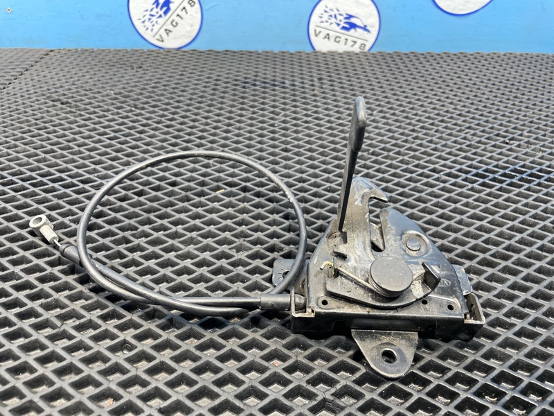 Замок капота, 800 рублей, Санкт-Петербург