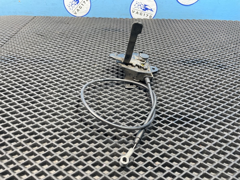 Замок капота, 800 рублей, Санкт-Петербург