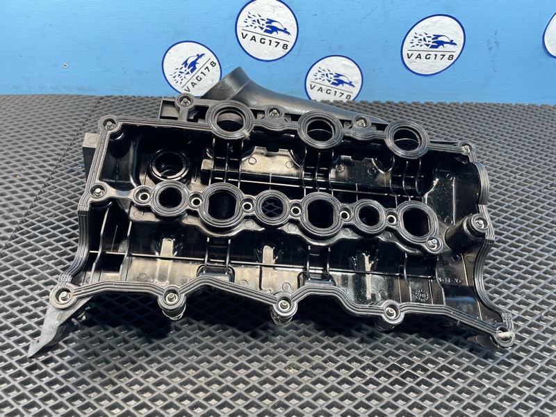 Крышка клапанная, 1000 рублей, Санкт-Петербург