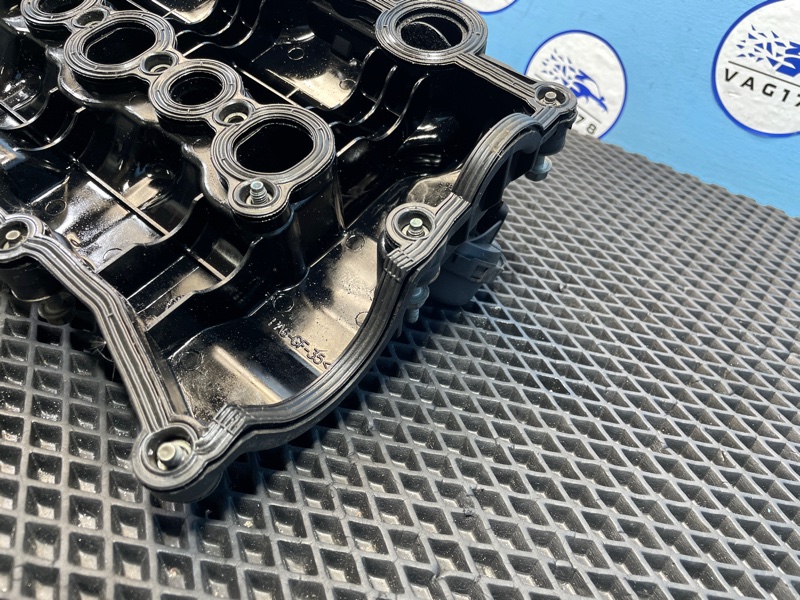 Крышка клапанная, 1000 рублей, Санкт-Петербург