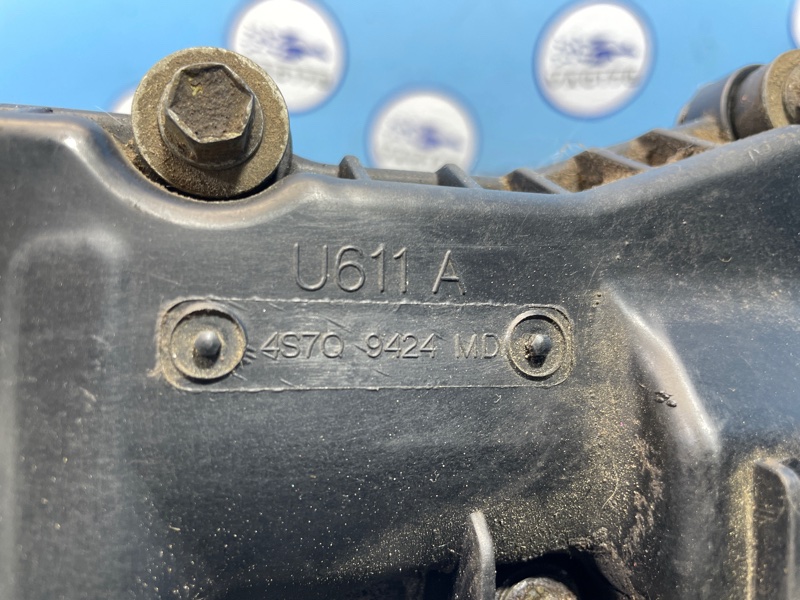 Крышка клапанная, 1000 рублей, Санкт-Петербург