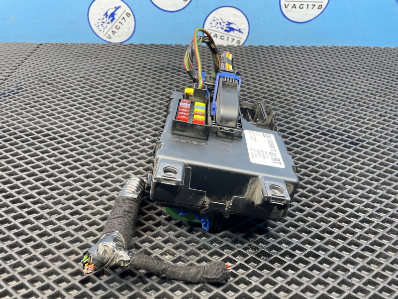 Блок предохранителей, 1000 рублей, Санкт-Петербург