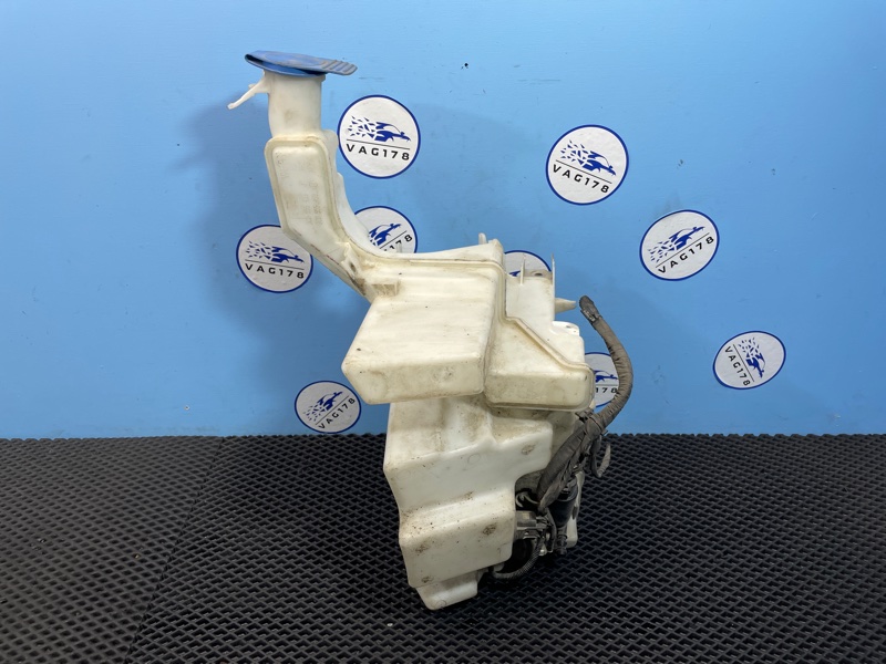 Бачок омывателя лобового стекла, 2500 рублей, Санкт-Петербург