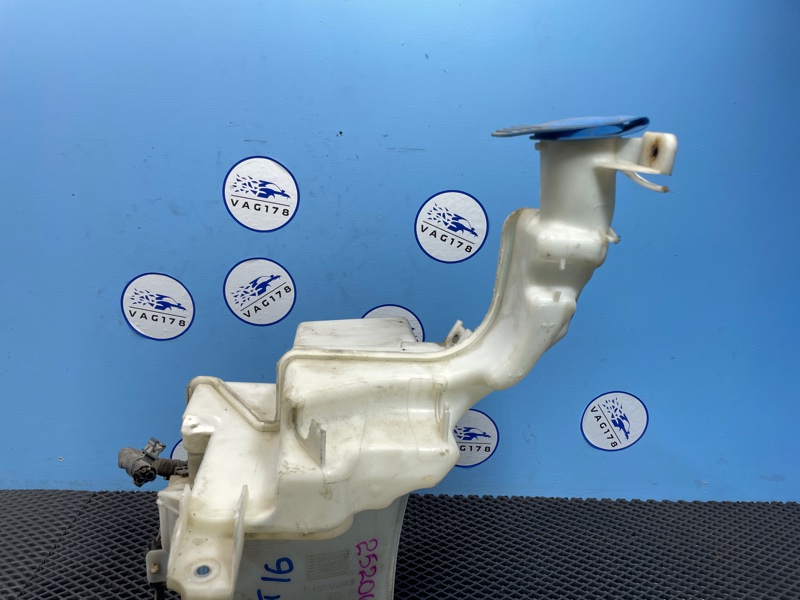 Бачок омывателя лобового стекла, 2500 рублей, Санкт-Петербург