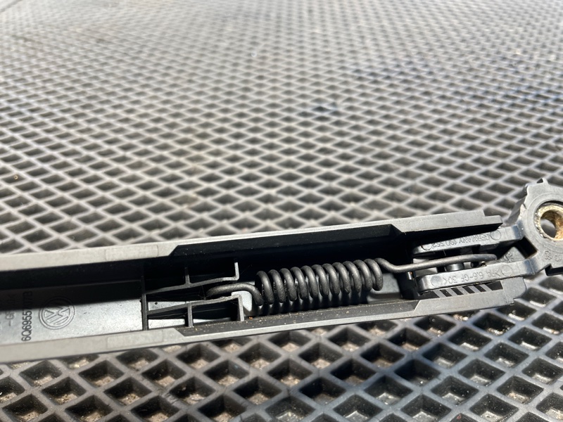 Поводок стеклоочистителя, 1000 рублей, Санкт-Петербург