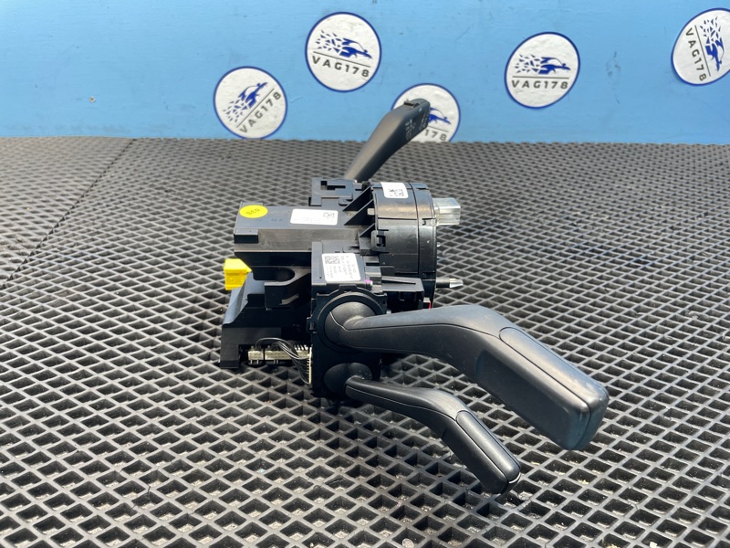 Переключатель подрулевой, 2000 рублей, Санкт-Петербург