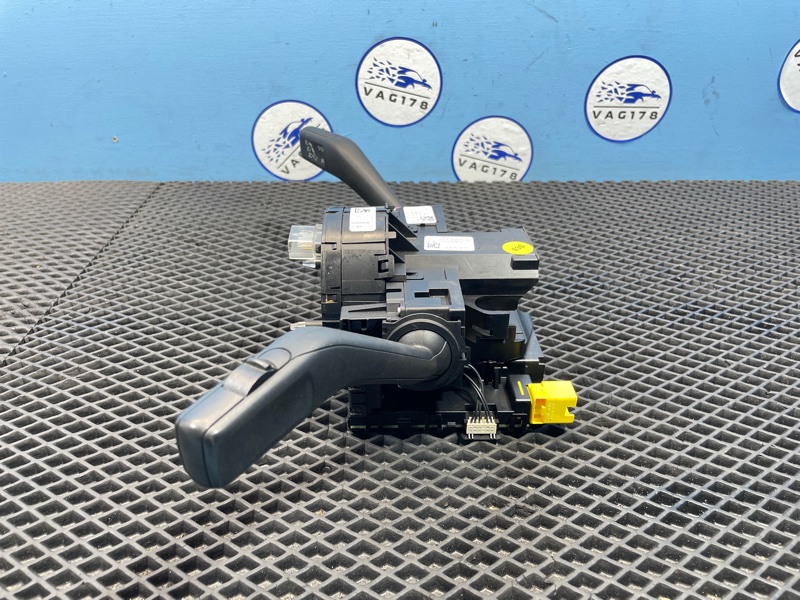 Переключатель подрулевой, 2000 рублей, Санкт-Петербург