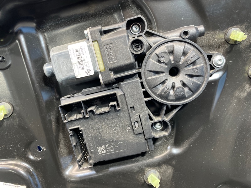 Стеклоподъемник электр., 3500 рублей, Санкт-Петербург