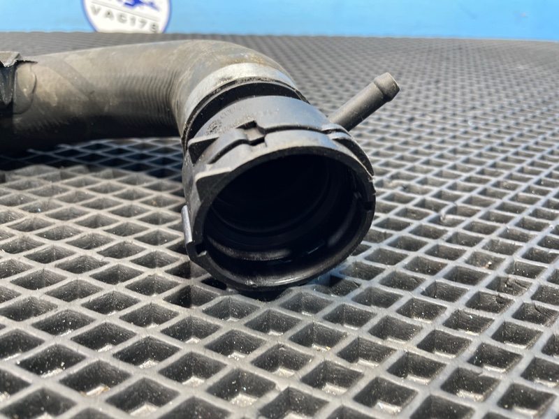 Патрубок радиатора, 1000 рублей, Санкт-Петербург