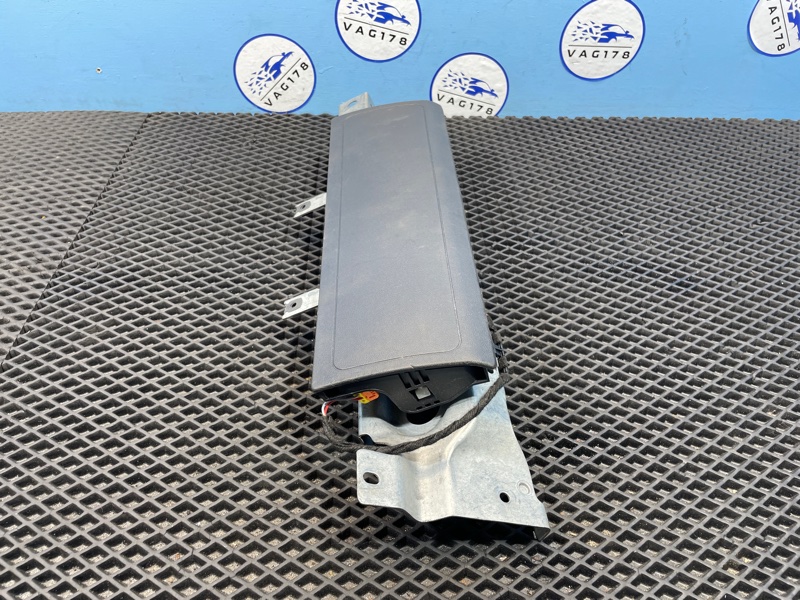 Подушка безопасности коленная, 6000 рублей, Санкт-Петербург