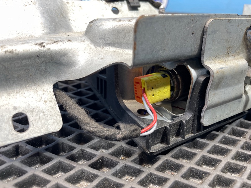 Подушка безопасности коленная, 6000 рублей, Санкт-Петербург