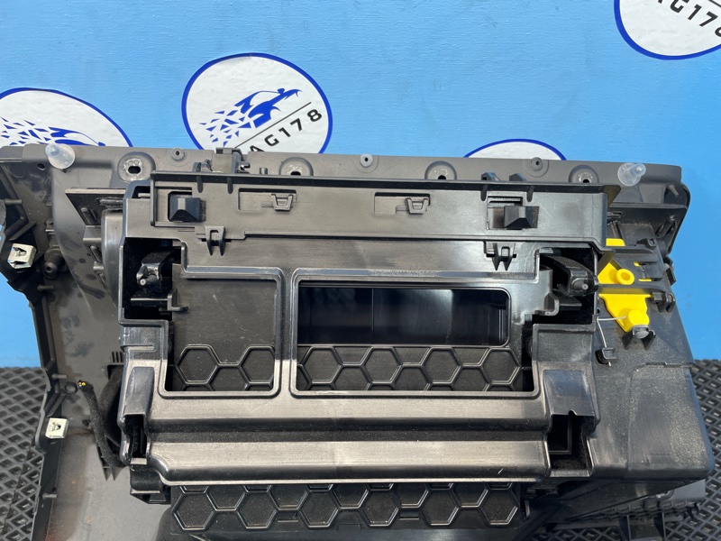 Бардачок, 1000 рублей, Санкт-Петербург