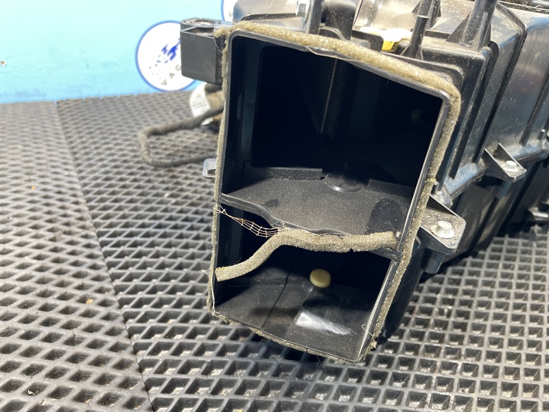 Корпус отопителя, 1000 рублей, Санкт-Петербург