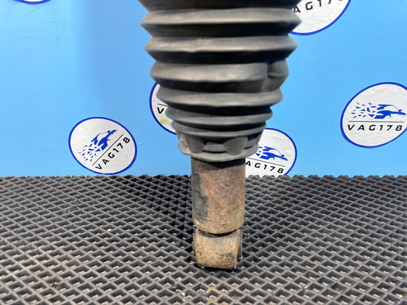 Амортизатор, 5000 рублей, Санкт-Петербург