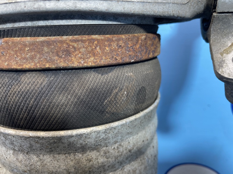 Амортизатор, 5000 рублей, Санкт-Петербург