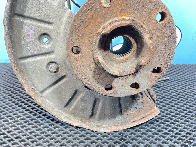 Кулак поворотный, 2000 рублей, Санкт-Петербург