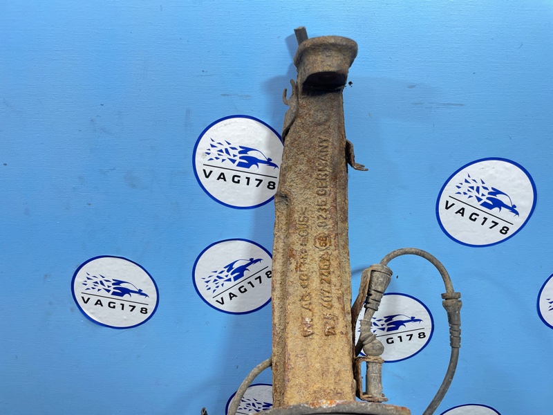 Кулак поворотный, 2000 рублей, Санкт-Петербург