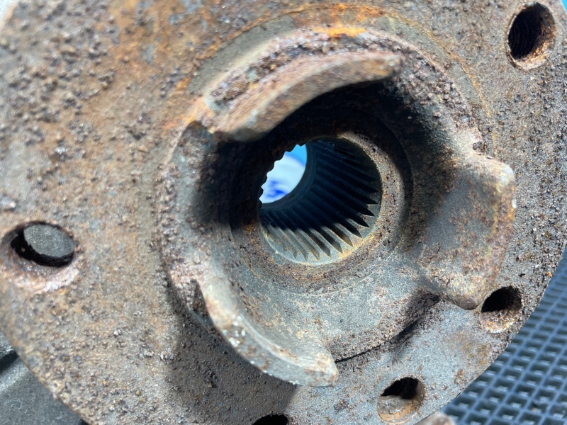 Кулак поворотный, 2000 рублей, Санкт-Петербург