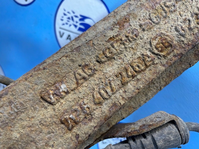 Кулак поворотный, 2000 рублей, Санкт-Петербург