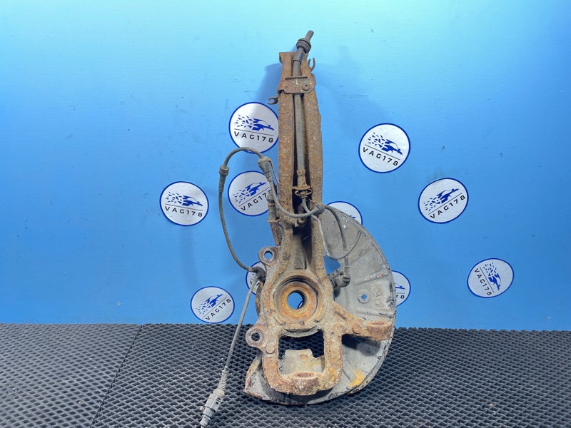 Кулак поворотный, 2000 рублей, Санкт-Петербург