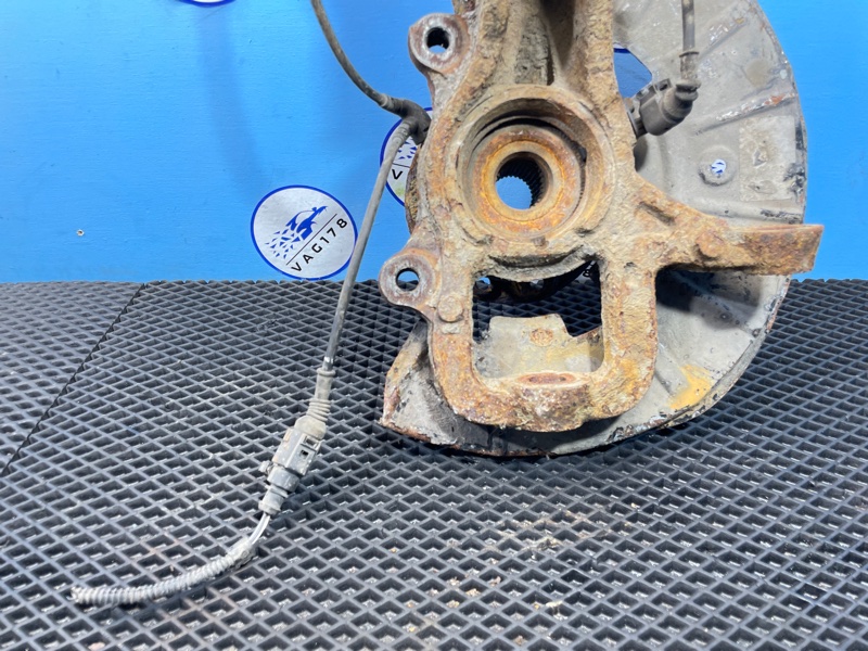 Кулак поворотный, 2000 рублей, Санкт-Петербург