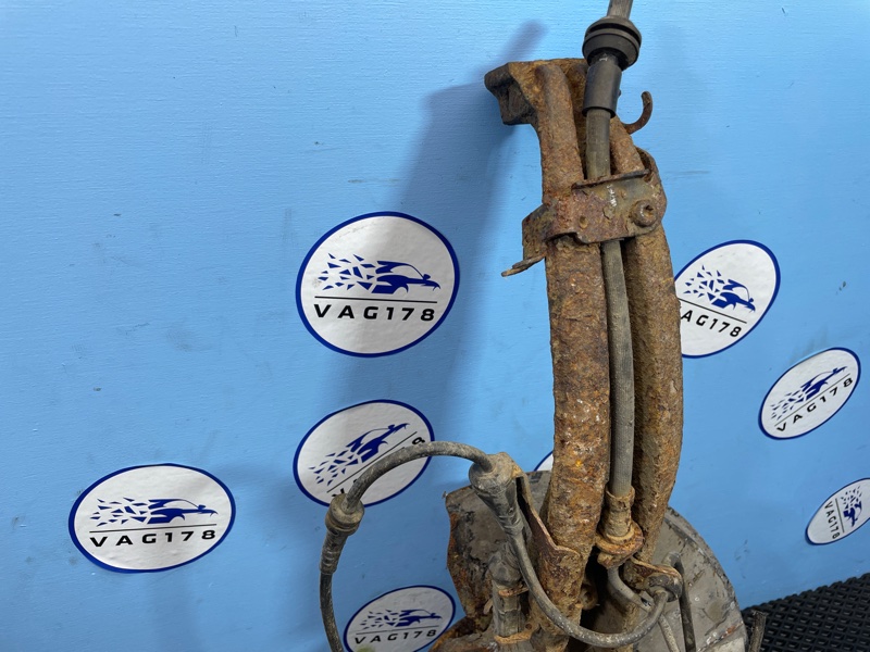 Кулак поворотный, 2000 рублей, Санкт-Петербург