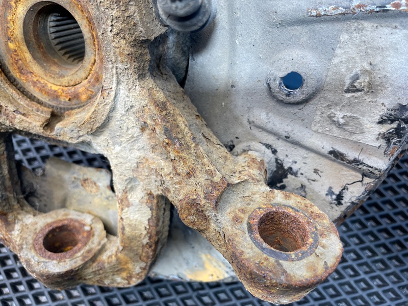 Кулак поворотный, 2000 рублей, Санкт-Петербург